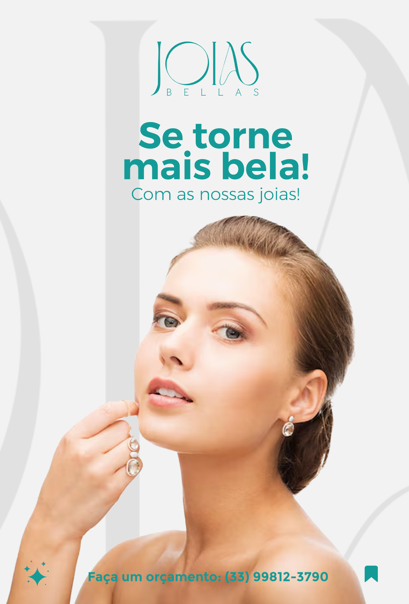 Modelo usando brincos da Joias Bellas